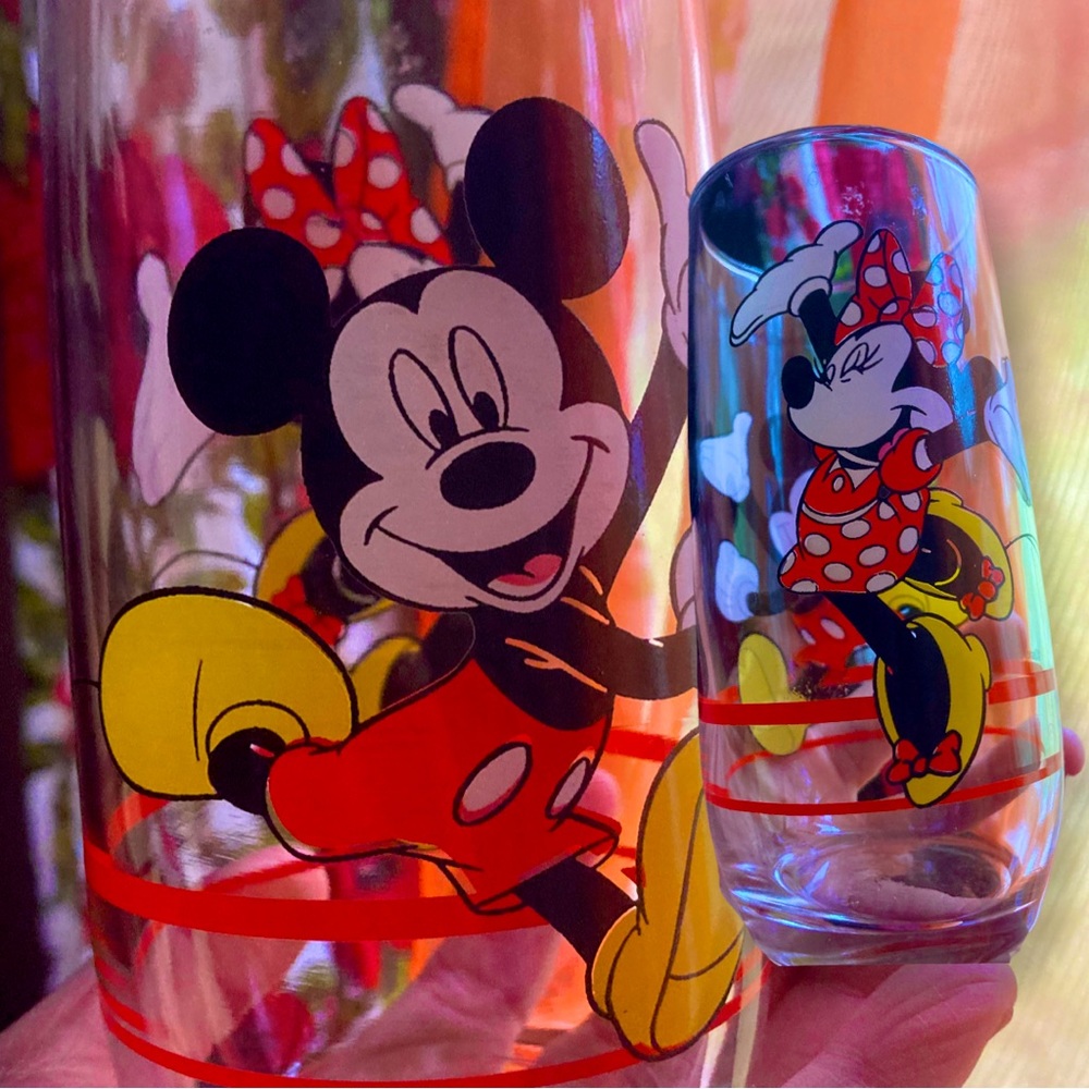 Vintage Disney Mickey and Minnie Mouse drinking glass (1)
